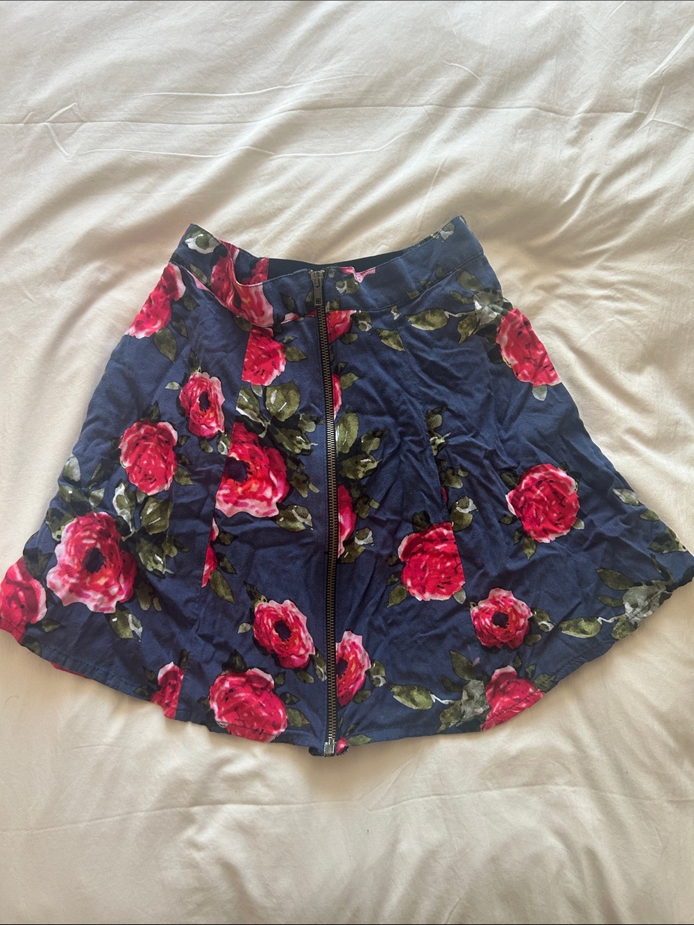 Pins & Needles UO Floral A-Line Skirt with Front Zip - Navy small